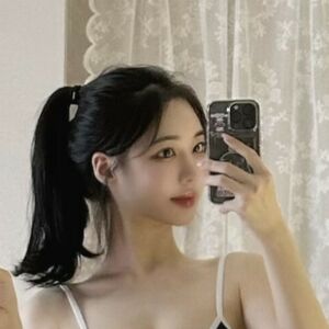 6yoon2's nudes and profile