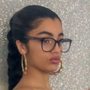 _jazmin.767's nudes and profile