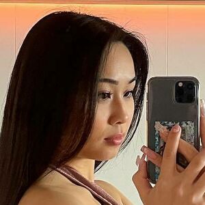 _tiffles's nudes and profile