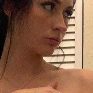 a4riaaq's nudes and profile