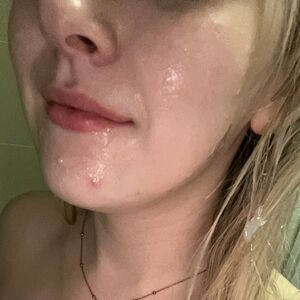 AbbiGilx's nudes and profile