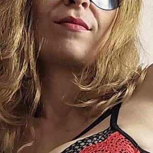 addycabincrew's nudes and profile