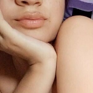 adoras_shop's nudes and profile