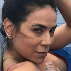 Adriana Ferrari's nudes and profile