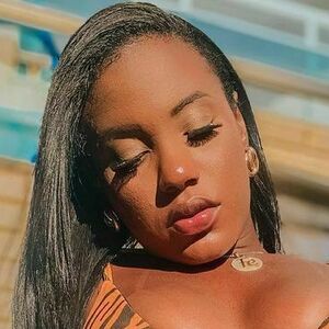 Adriele Souza's nudes and profile