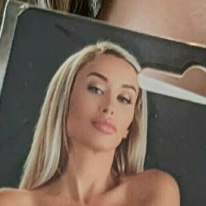 adventure.g1rl's nudes and profile