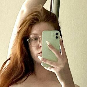 aeris_milan's nudes and profile