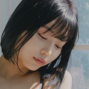 Ai Hongou's nudes and profile
