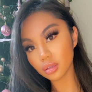 aimeebabeeey's nudes and profile