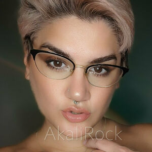 akalirock's nudes and profile