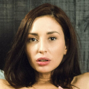akamikebphoto's nudes and profile
