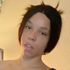 alauralopezz's nudes and profile