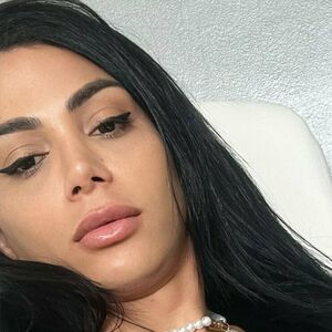 Alesandra Andrade's nudes and profile
