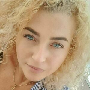 alessiuccia90's nudes and profile
