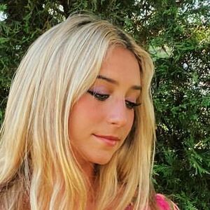 Alexa Goldberg's nudes and profile