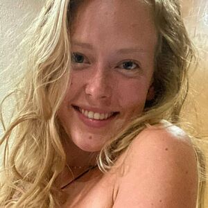 amaezefree's nudes and profile