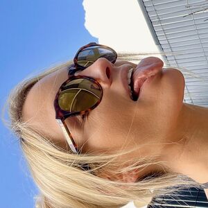 AmaliaMarkova's nudes and profile