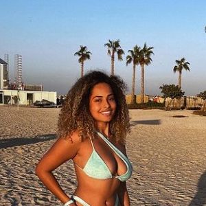 Amber Gill's nudes and profile