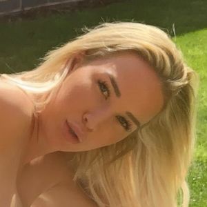 Amberjadevip's nudes and profile