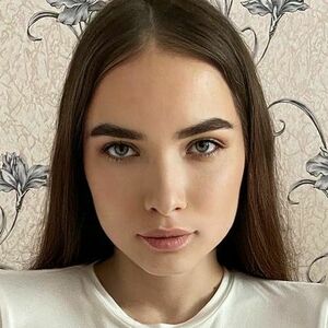 anechka_zaslavskaya's nudes and profile