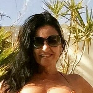 Angela Cavagna's nudes and profile