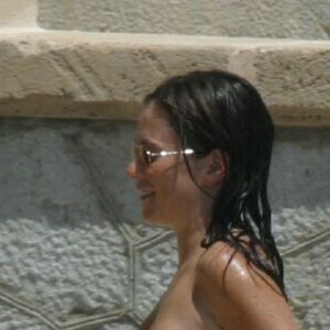 Anna Friel's nudes and profile
