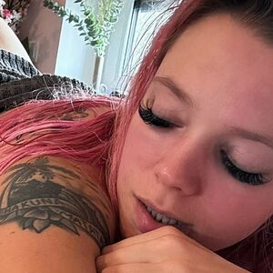 annewuensche's nudes and profile