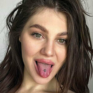 annyplein's nudes and profile