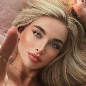 Antonia Freya Lydia's nudes and profile