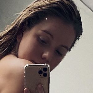 Arina Makarova's nudes and profile