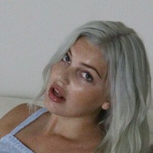 auroraangel1's nudes and profile
