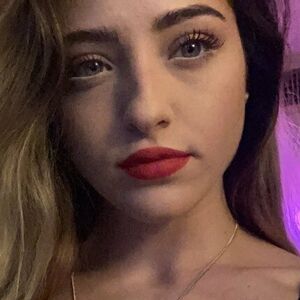 babygirlagoddess's nudes and profile