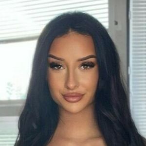 badgyalcbx's nudes and profile