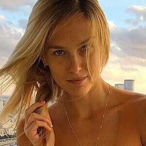 Bar Refaeli Deepfake's nudes and profile