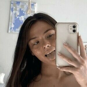 Bbyvaness's nudes and profile