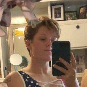 Beautifulbadasstrucker's nudes and profile