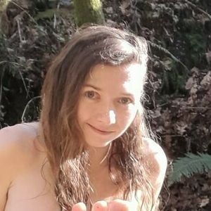 beeboo.girl's nudes and profile