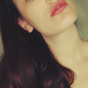 bellajuliafree's nudes and profile