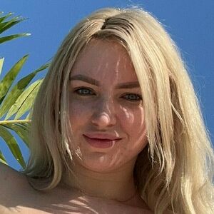 Britt Blair's nudes and profile