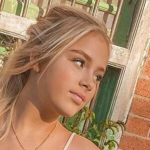 Brooke Marsden's nudes and profile