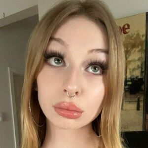 bunnybaby33's nudes and profile