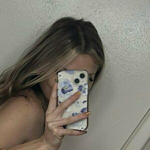 cc4free's nudes and profile