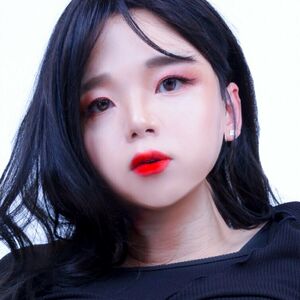 CD Jieun's nudes and profile