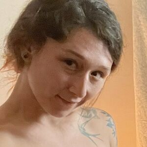 charlotta_nw's nudes and profile