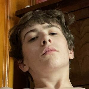 cloudybrains's nudes and profile