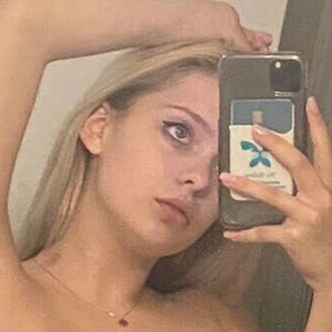 Coral Brekkan's nudes and profile