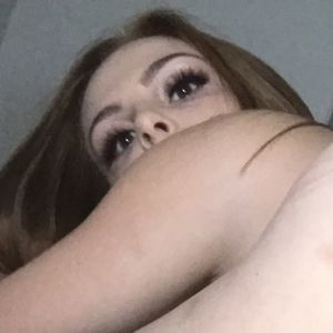 CrazyForFeet's nudes and profile