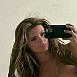 Cynthia Abramson's nudes and profile