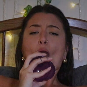 Daisy Haze's nudes and profile