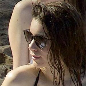 Danielle Haim's nudes and profile